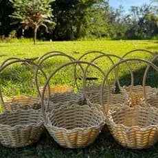 Kit 40 Mini Cestas Fraldeiras Sintéticas Para Presentes/Decoração/Lembrancinha - Cores Variadas