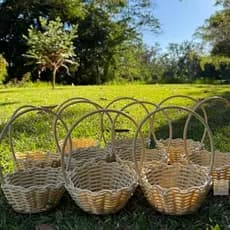 Kit 10 Mini Cestas Tecidas em Sintético Fraldeiras para Lembrancinhas de Festa - Cores Variadas