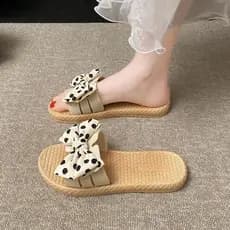 2025 versão coreana arco sapatos de praia de sola grossa sandálias chinelos femininos de sola plana moda antiderrapante