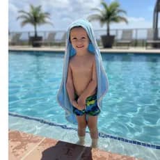Toalha Bebê com Capuz – Secagem Rápida e Super Conforto | Uso no Banho, Praia e Piscina