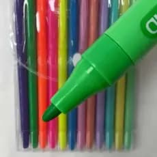 Conjunto de Marcadores Coloridos Vibrantes - Paleta Completa para Criação Artística