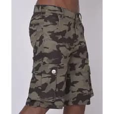 Bermuda Masculina Cargo Camuflada em Brim com Lycra masculino estilo americano