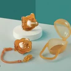 Kit Chupeta Anatômica de Silicone + Porta Chupeta + Prendedor Bebê Recém-Nascido Bico Ortodôntico