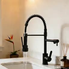 Torneira De Mola Doméstica De Cozinha , Bico De spray Retrátil , Água Quente E Fria Para Pias 360 ° Rotação