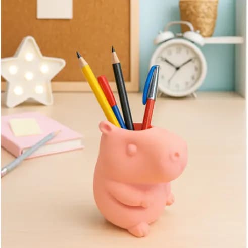 Porta-Lápis Capivara – Organização Fofa e Divertida para sua Mesa