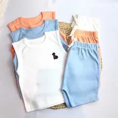 Kit 6 peças bebê unissex - 100% algodão - Conjuntos leves e confortáveis (Será Enviado 3 regatas + 3 shorts).