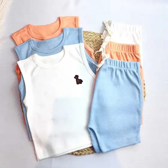 Kit 2 peças bebê unissex - 100% algodão - Conjunto leve e confortável ( Será Enviado 1 regata + 1 short).