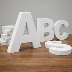 Letra em PVC expandido Branco 13cm Altura / 10mm espessura - Fachadas, Decoração