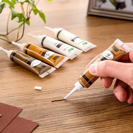 Tinta de Preenchimento para Riscos em Móveis e Pisos Multicolorida Sólida em Creme 4451