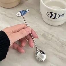 Gato de peixe fofo japonês com colher colher colher de aço inoxidável colher de sobremesa colher de agitação