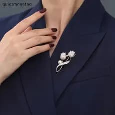 QUE Pearl Tulip Pequenos Enfeites De Estilo Ocidental Broche Único De Luto Para Mulheres BR