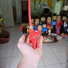 Gatinho Vermelho Madeira Artesanal Decorativo Peça Pintada Arte Gato Madeira Vermelho Porta Anel
