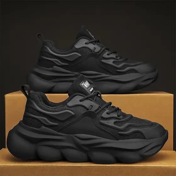 Homens novo estilo correndo sola na moda cem pais combinar leve outono Casual aumentando sapatos masculinos respirável s