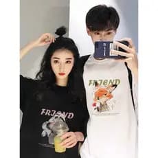 Casal usa 2026 Design sentido nicho não-colisão Tops céu High-End camiseta de manga curta