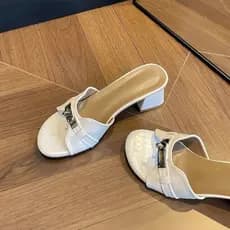 Sandálias de salto alto femininas 2026 novo estilo primavera verão outono inverno quatro estações tendência da moda Univ