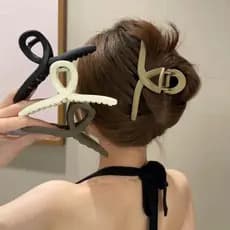 Kit 2 Presilhas de Cabelo Piranha Feminina Modelos Variados Cores Aleatórias para Coque e Penteado