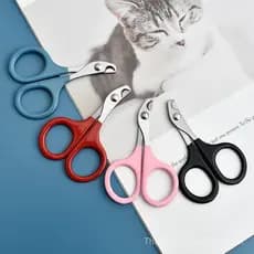 Cortador de unhas Unive Pet – Design ergonômico para cães e gatos com cabo antiderrapante.