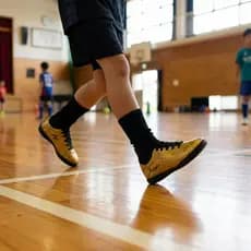 Chuteira Futsal Infantil Solado Costurado Não Descola Antiderrapante