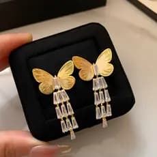 Brincos longos de borla de zircônia de borboleta dourada para mulheres brincos de temperamento de luxo leve