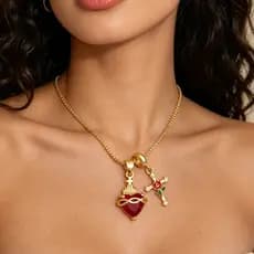 Colar com vários pingentes em forma de coração, zircônia, coração, coração sagrado, clavícula, corrente