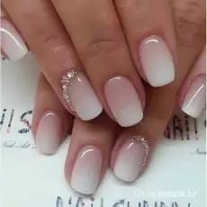 24 peças de unhas francesas de luxo curtas com decoração quadrada realista, com cola, unhas falsas decorativas.