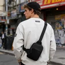 Bolsa Pochete Crossbody Slim Impermeável Leve Funcional e Perfeita para o Dia a Dia