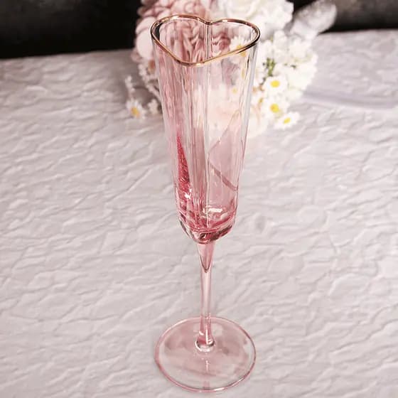 Taça Rosé em formato de coração para Champagne  - 150ml Vidro com Detalhe Dourado