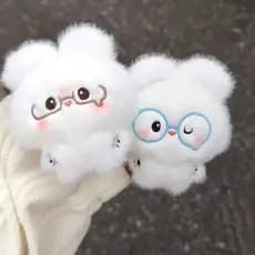 Pingente de pelúcia macio e fofo de coelho e urso com olhos fechados chorando, boneco de pelúcia curto estilo gashapon,