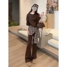 Moda terno feminino 2026 outono novo estilo pulôver solto ombro inclinado moletom + costura xadrez ligeiramente queimado