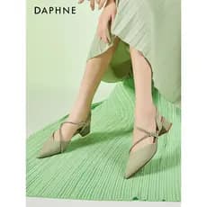 Daphne Baotou sandálias femininas verão 2026 novo estilo único sapatos de salto grosso combinando saia francesa sapatos