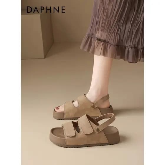 Daphne sandálias de sola grossa femininas 2026 novo estilo verão exterior wear praia sapatos femininos Retro sapatos Bir