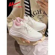 Puxar para trás sapatos de algodão feminino inverno forro de lã espessamento 2026 novo estilo sapatos esportivos quentes