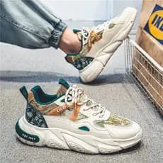 Influenciador sapatos masculinos de venda quente verão 2026 novo estilo tênis de malha adolescentes sola macia correndo