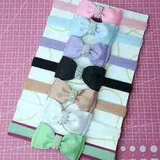 Kit de 7 Faixas para Bebê – Tiara para Bebê – Acessórios de Cabelo infantil – Laços na meia de seda – Laços de Bebê