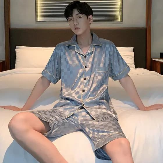 Pijamas masculinos verão seda gelo manga curta estilo fino pode usar fora simulação seda tamanho grande Homewear terno i