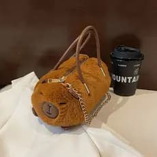Bolsa transversal em formato de capivara