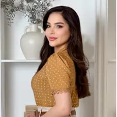 Blusa Feminina De Poá  Manga curta Com Renda