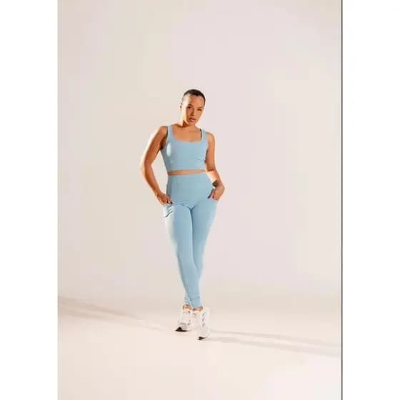 Conjunto Fitness Aura Top Cropped + Legging com Bolso Cintura Alta Feminino