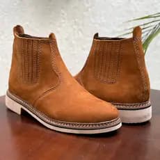 Bota Masculina no Couro Legitimo Sola de Borracha Costurada Botina para Uso Casual e Resistente para Trabalho