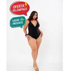 Maiô feminino com bojo removível.