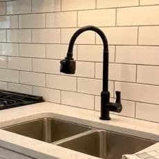 Torneira Cozinha Gourmet Bancada Flexível 1/4 Volta Preta