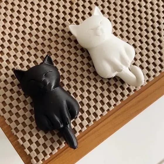 🐾 Kit com 2 Ganchos de Parede em Formato de Gato – Porta-Chaves