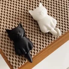 🐾 Kit com 2 Ganchos de Parede em Formato de Gato – Porta-Chaves