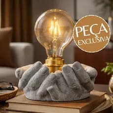 ✨ Abajur Luminária de Mesa Moderna - Decorativa Base Mãos Design Escultura  Luz Quente Bivolt
