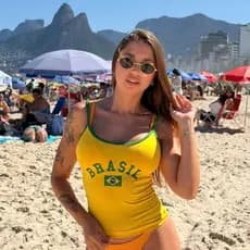 Regata Brasil Camiseta Feminina Gringa Suplex Grosso Blusa Brasil Feminina Copa Y2K Aesthetic Estilosa Tendencia
