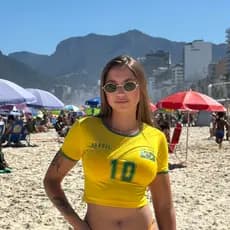 Cropped Babylook Camiseta Brasil Feminina Gringa Suplex Grosso Blusa Copa Jogos Aesthetic Estilosa Tendencia