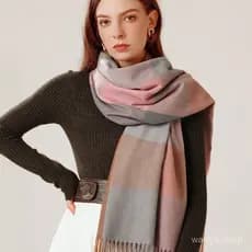 Novo cachecol feminino da moda com padrão xadrez listrado, estilo socialite elegante, cachecol quente para o outono e in