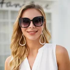 Olho de gato grande quadro óculos de sol moda feminina na moda Anti-ultravioleta óculos de sol feminino versão coreana