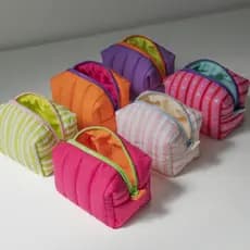 Necessaire Média Feminina 100% Algodão – Alta Capacidade p Viagem, Organização, Academia, Maquiagem