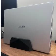 Suporte Vertical para Notebook e Macbook – Organizador de Mesa Geométrico